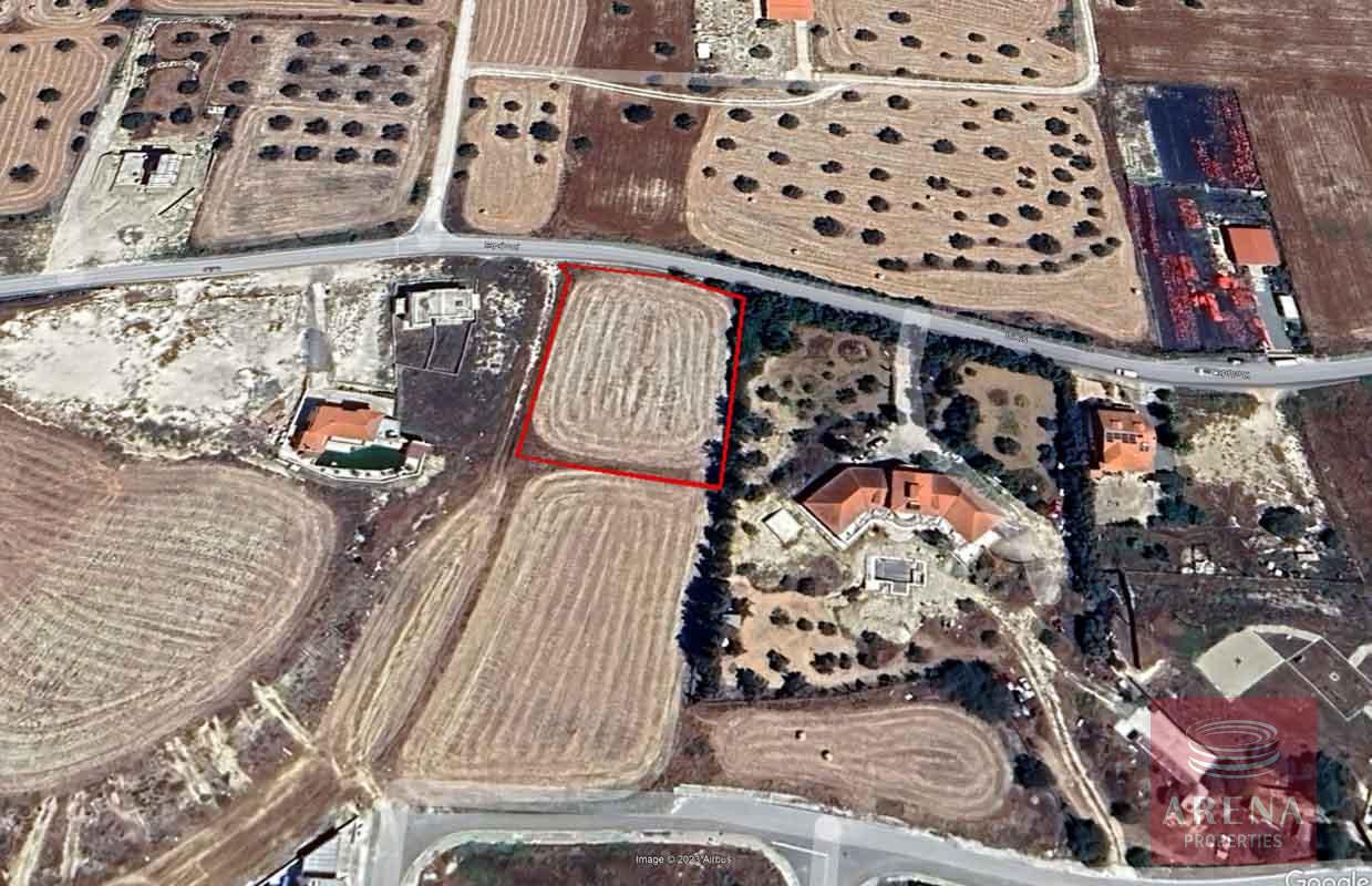 land in Aradippou