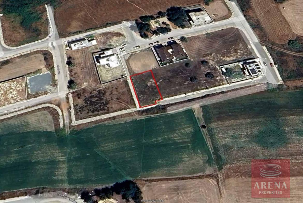 plot in Oroklini