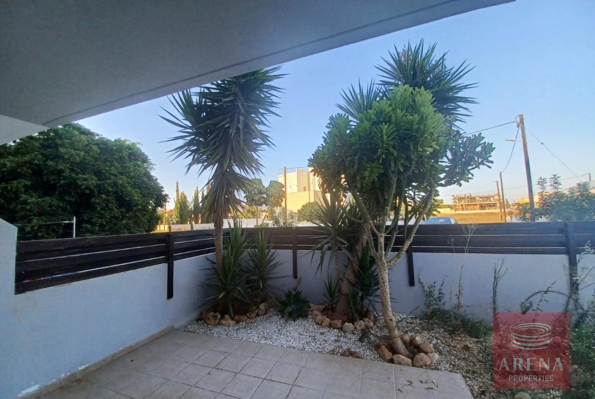2 bed apt in Paralimni - veranda