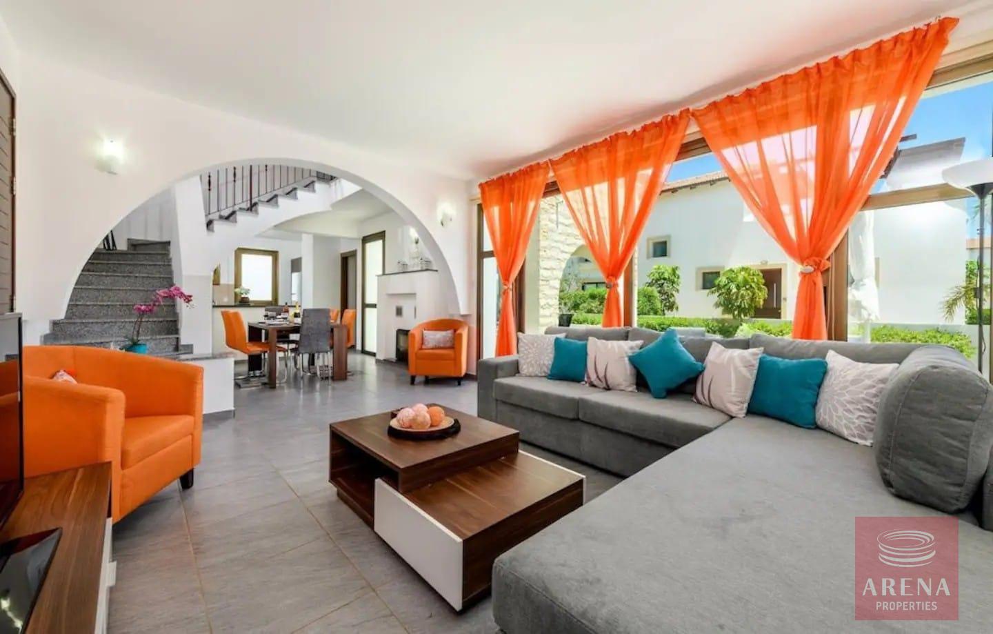 3 bed villa for rent in Ayia Napa - living area