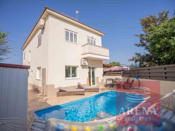 3 bed villa in frenaros
