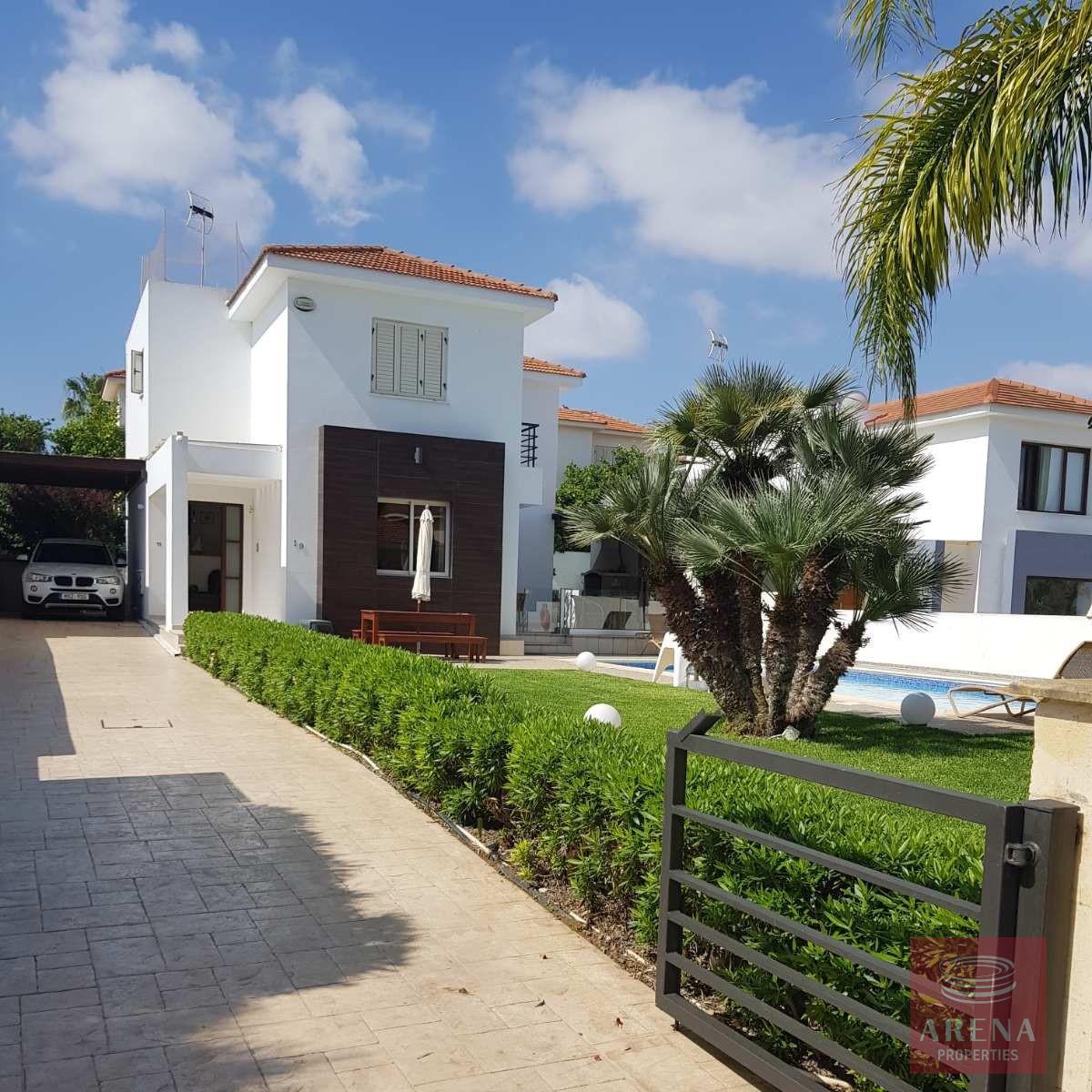 4 bed villa in Kapparis