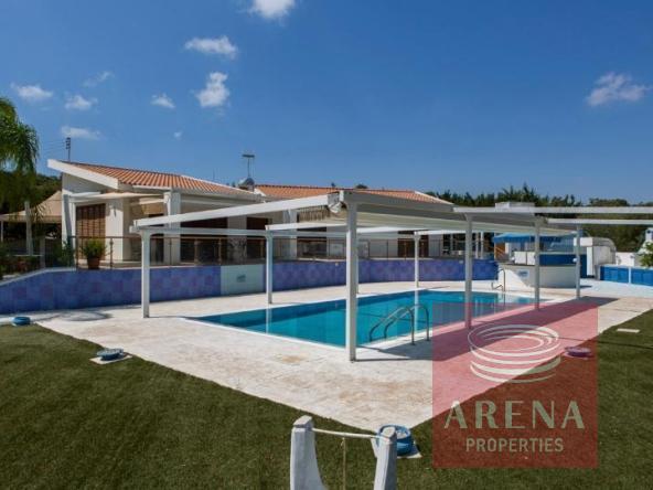 2 4 BED BUNGALOW PROTARAS 7489