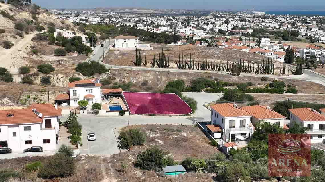 Plot in Oroklini for sale