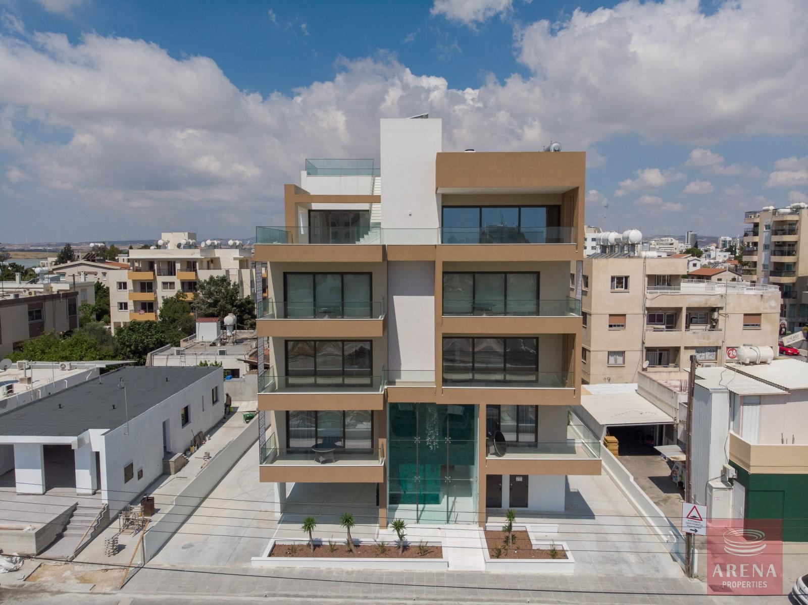 2 BED APT IN fANEROMENI