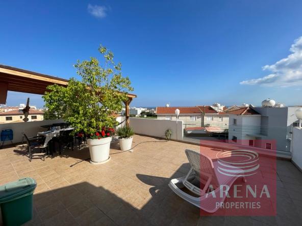 2 bed penthouse in paralimni