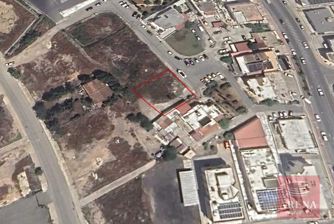 Plot for sale in Paralimni