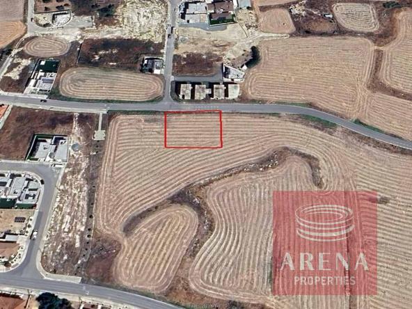 LAND IN ARADIPPOU