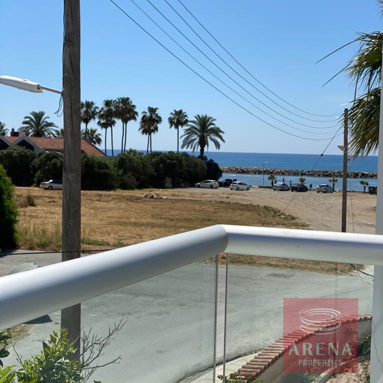 3 2 BED HOUSE FOR RENT 7747