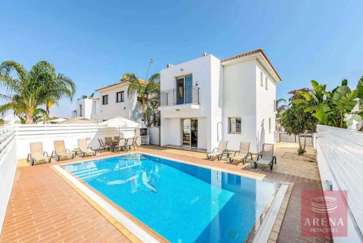 3 BED VILLA FOR RENT