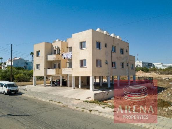 bUILDING IN PARALIMNI