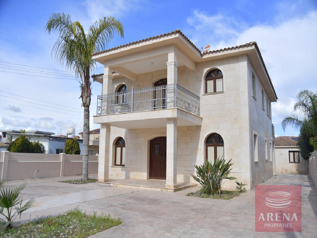 villa in aradippou