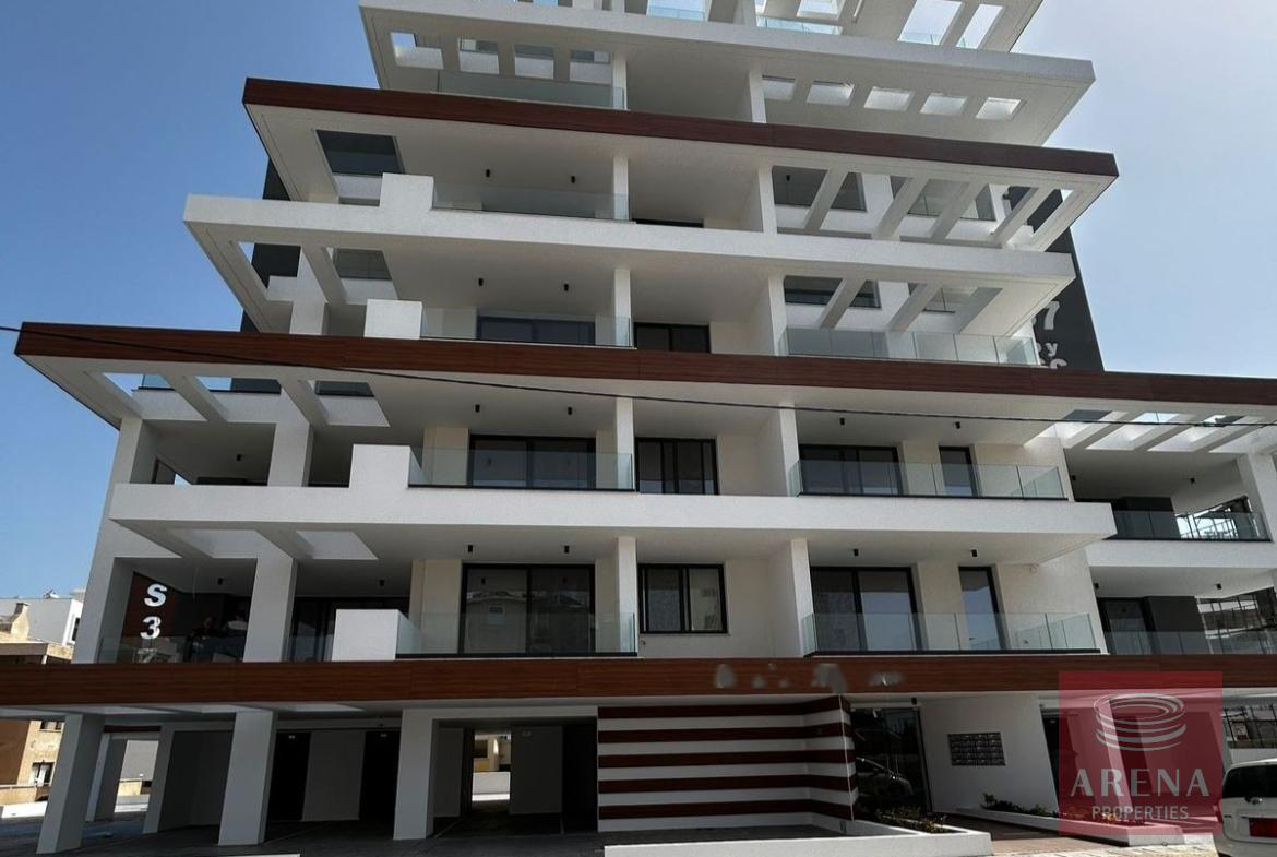 1 bed apt in makenzy