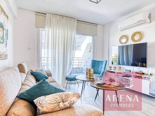 2 bed apt in Paralimni