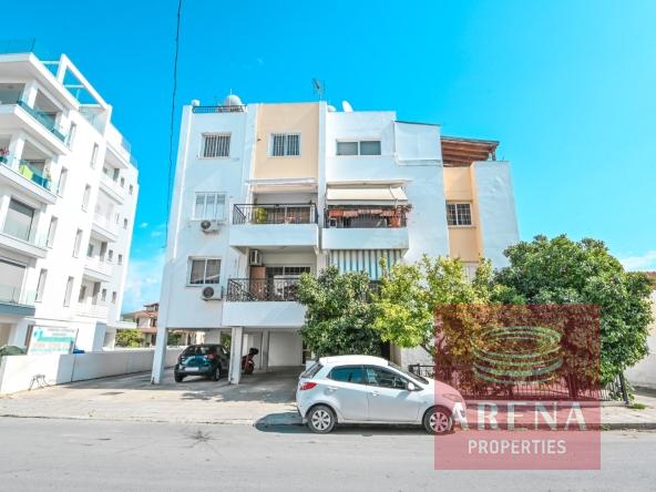 1 3 BED APT IN AGIOS NICOLAOS 7982