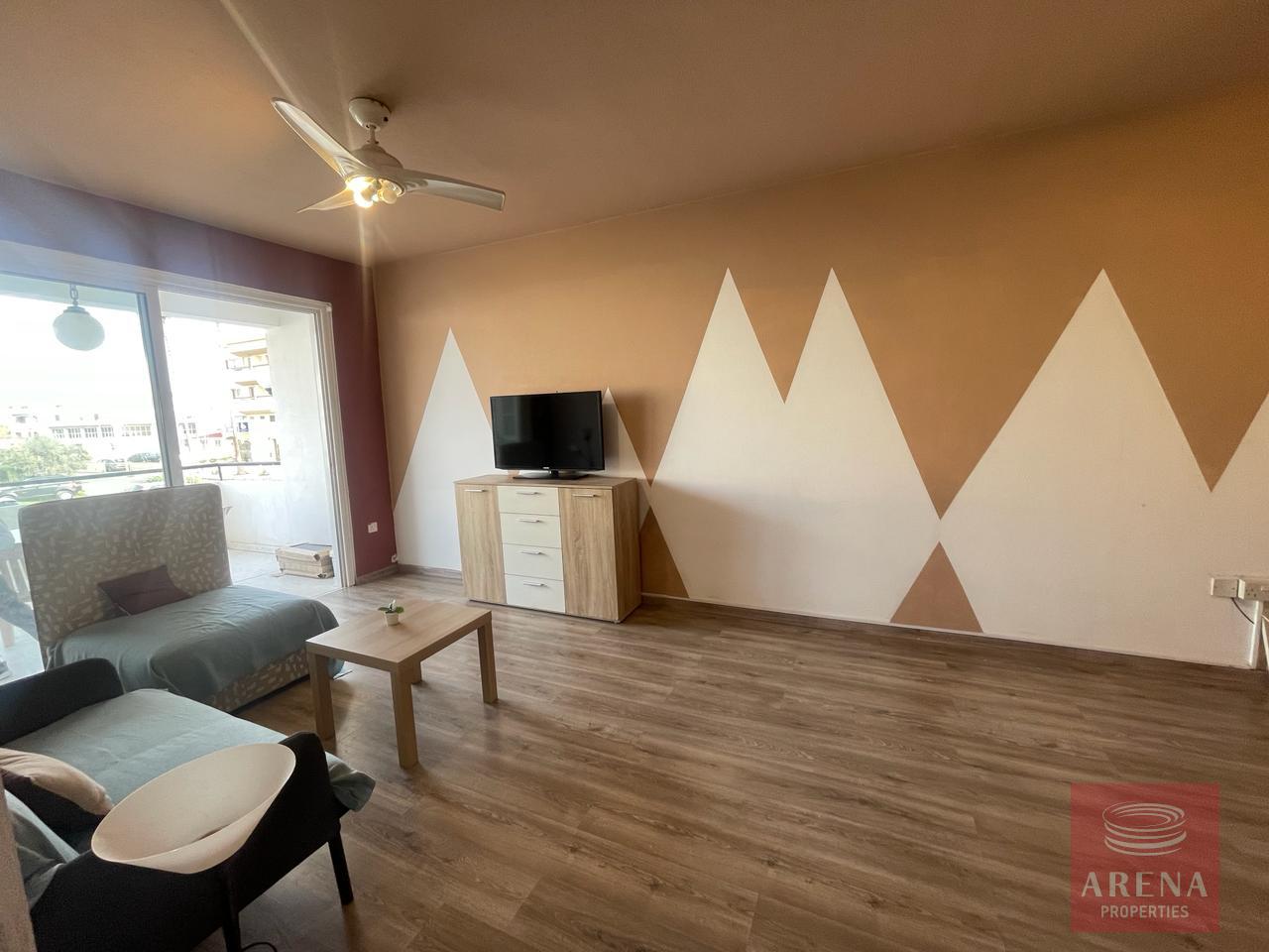 3 bed apt in new marina area