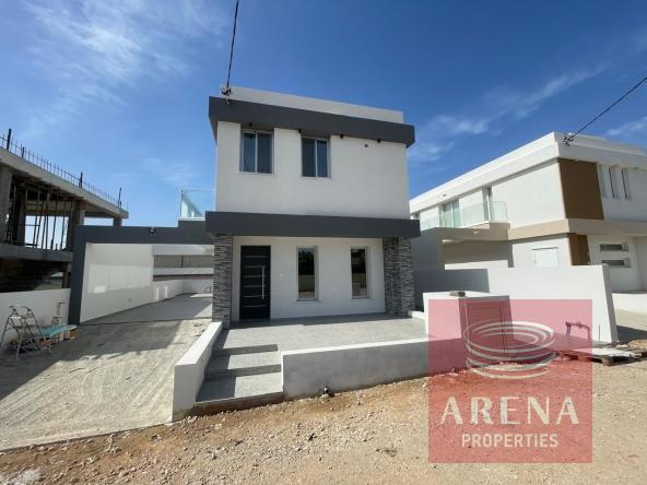 3 bed villa in paralimni