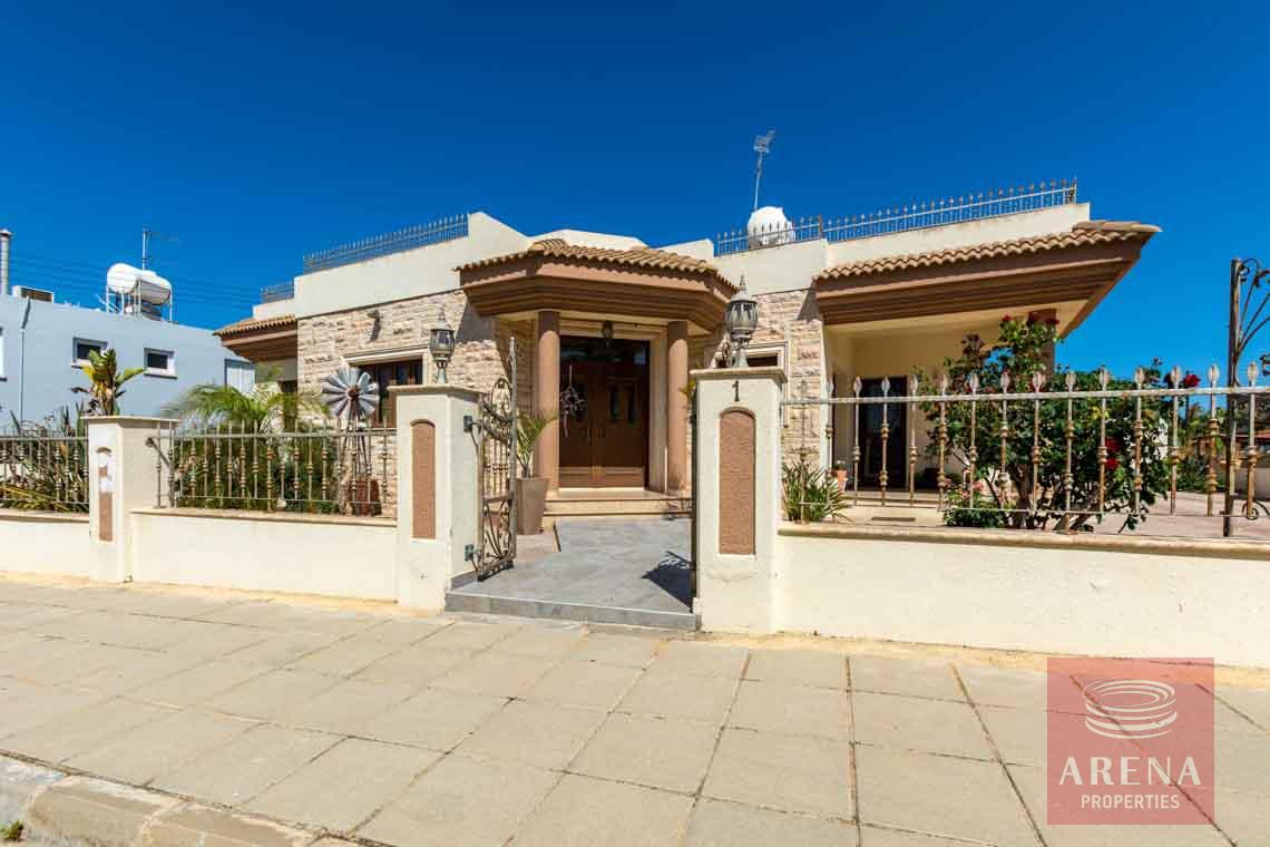 3 bed house in Paralimni