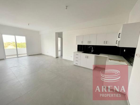 2 BED APT IN LIVADIA