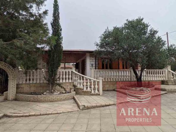 bungalow in Agglisides