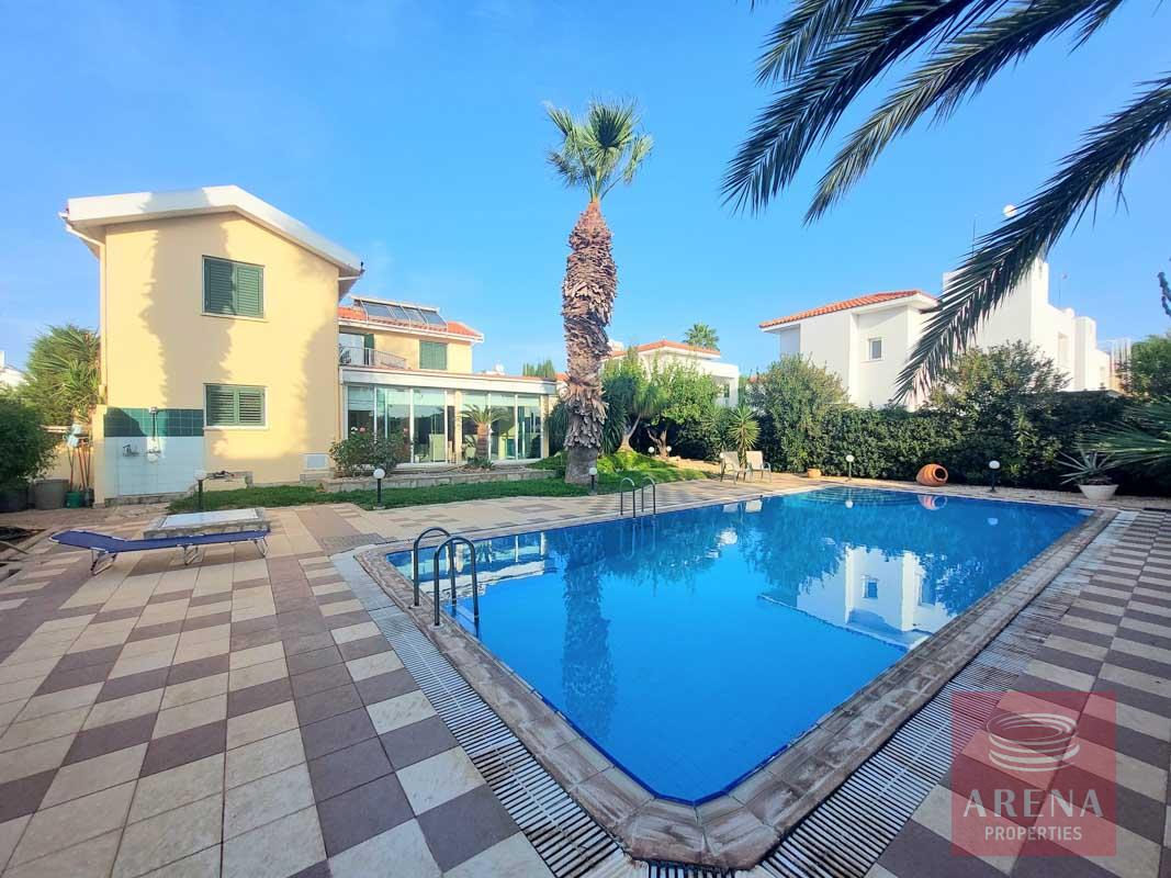villa in Ayia Triada for sale