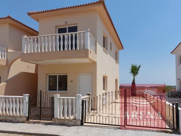 HOUSE IN FRENAROS