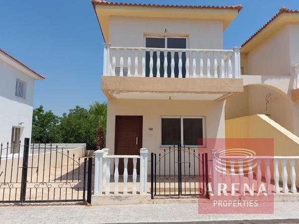 HOUSE IN FRENAROS