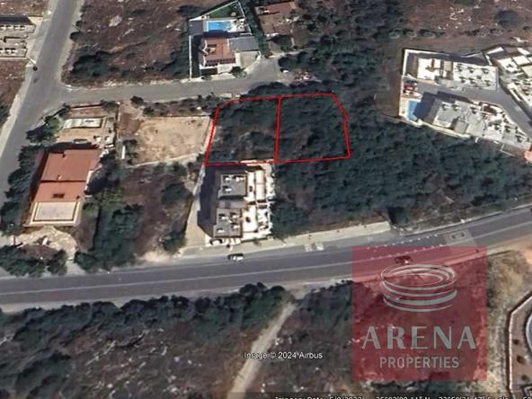 LAND IN PARALIMNI