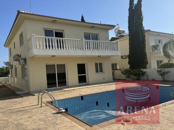 VILLA IN AYIA NAPA