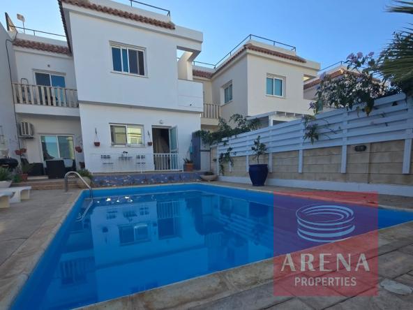 villa in cape greco