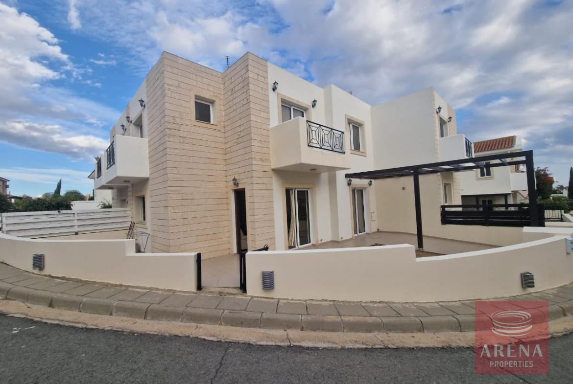 4 BED VILLA IN PYLA