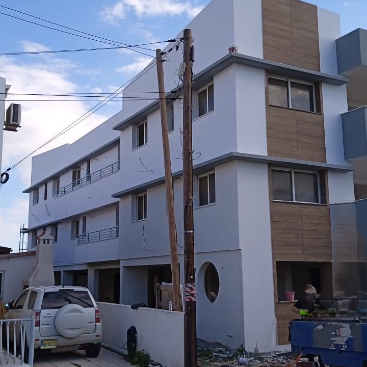 apts in Kiti