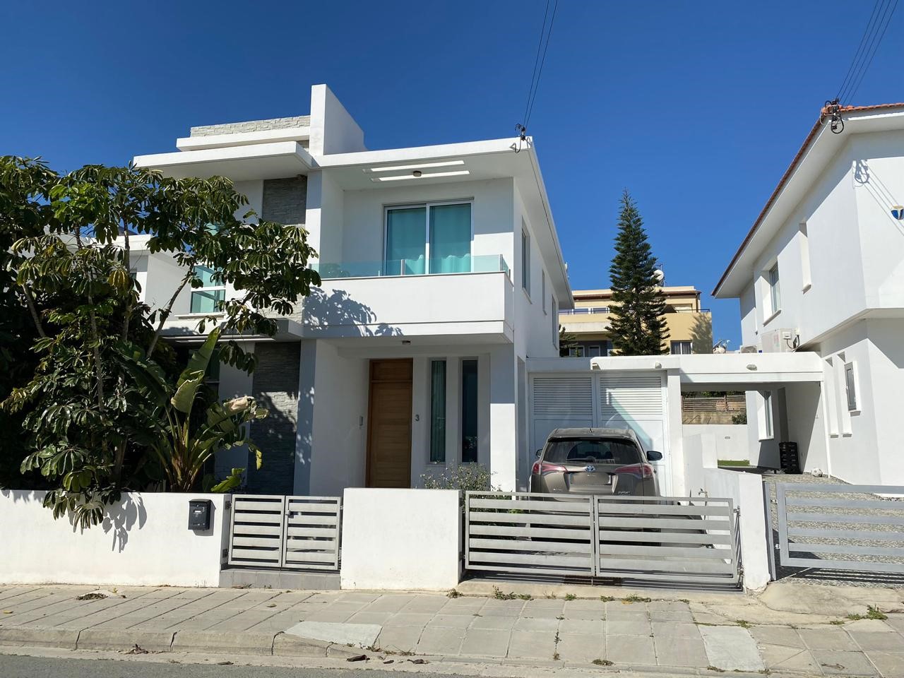 1 VILLA IN LIVADIA 9395 1