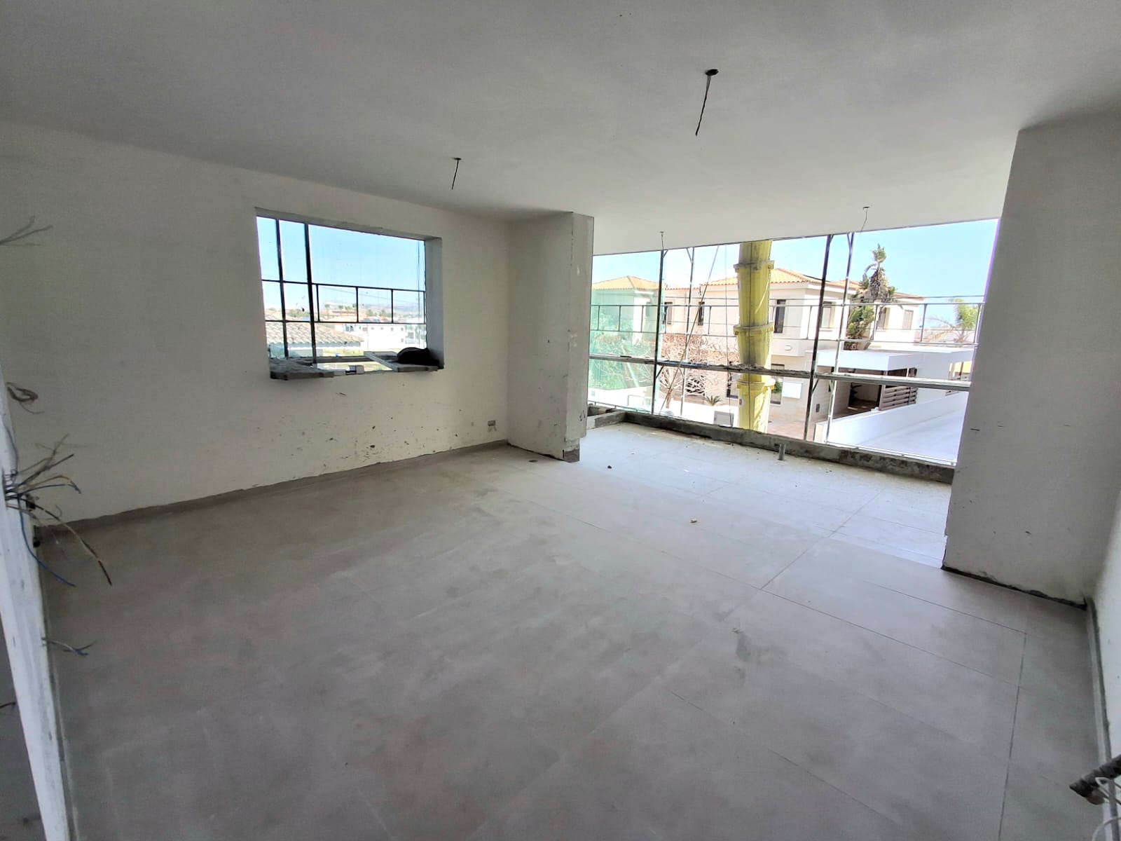 apartments in aradippou