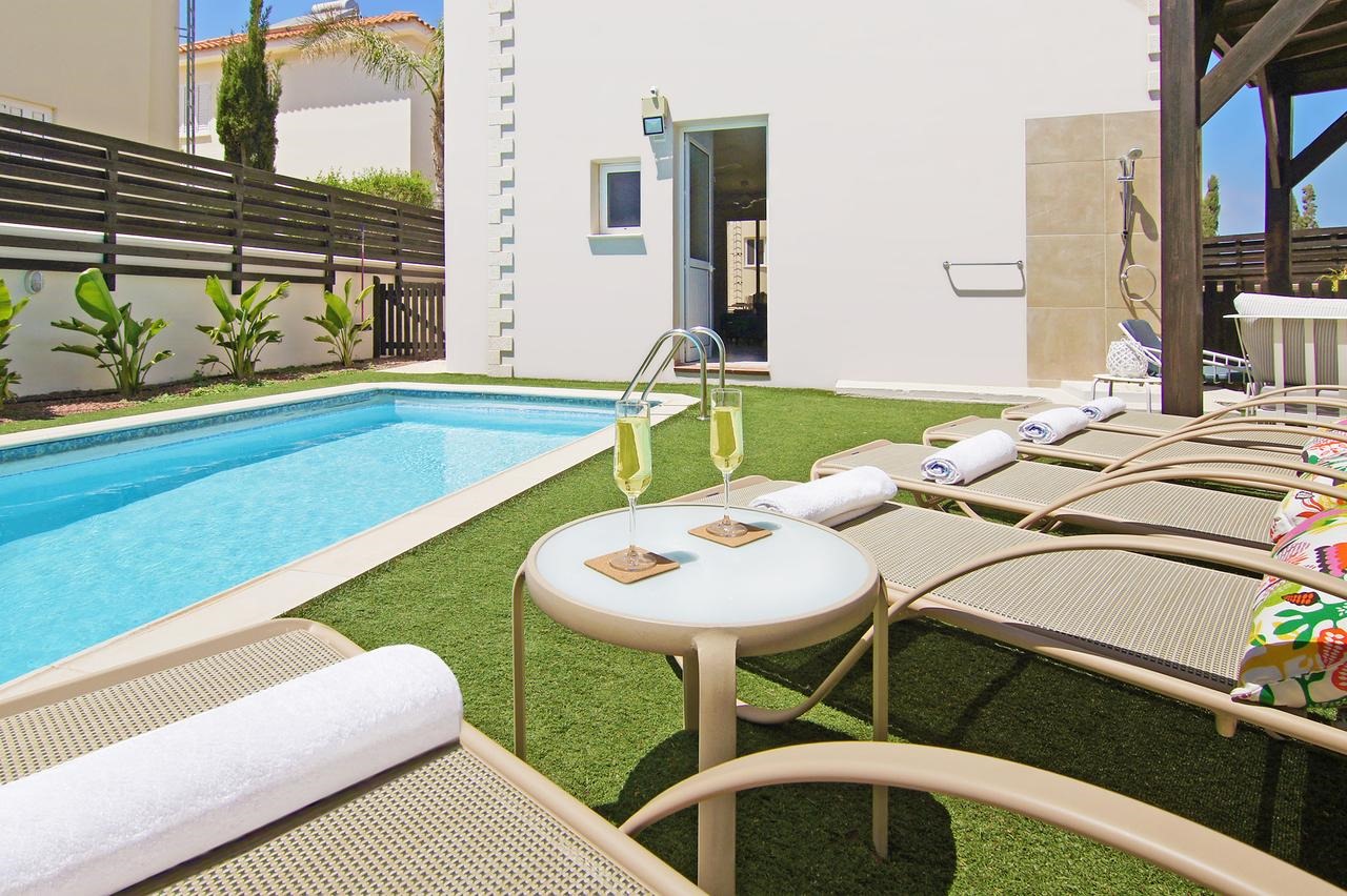 3 BED VILLA FOR SALE IN PERNERA