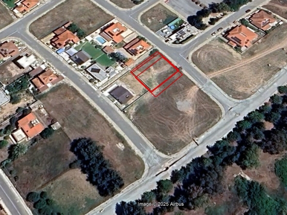 KITI PLOT FOR SALE