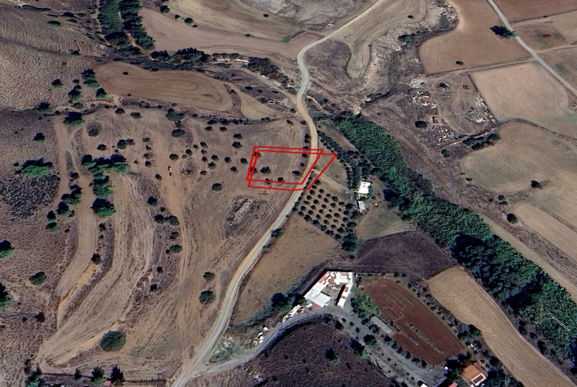 land in mosfiloti
