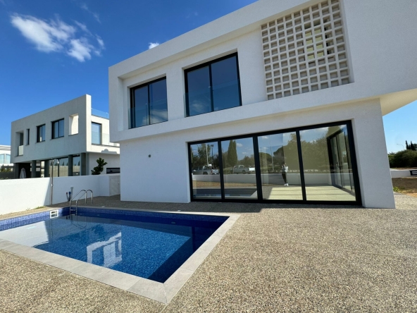 VILLA IN PERNERA