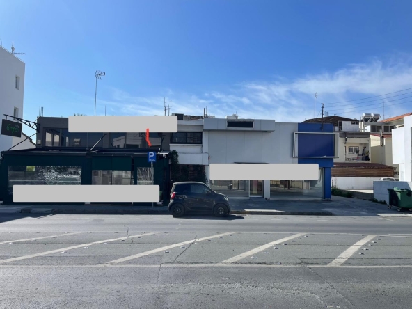 COMMERCIAL IN LARNACA