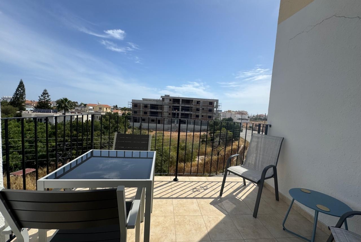 1 bed apt in Derynia