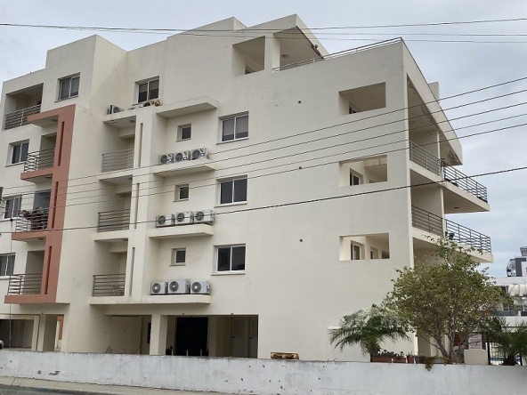 2 bed apt in Sotiros