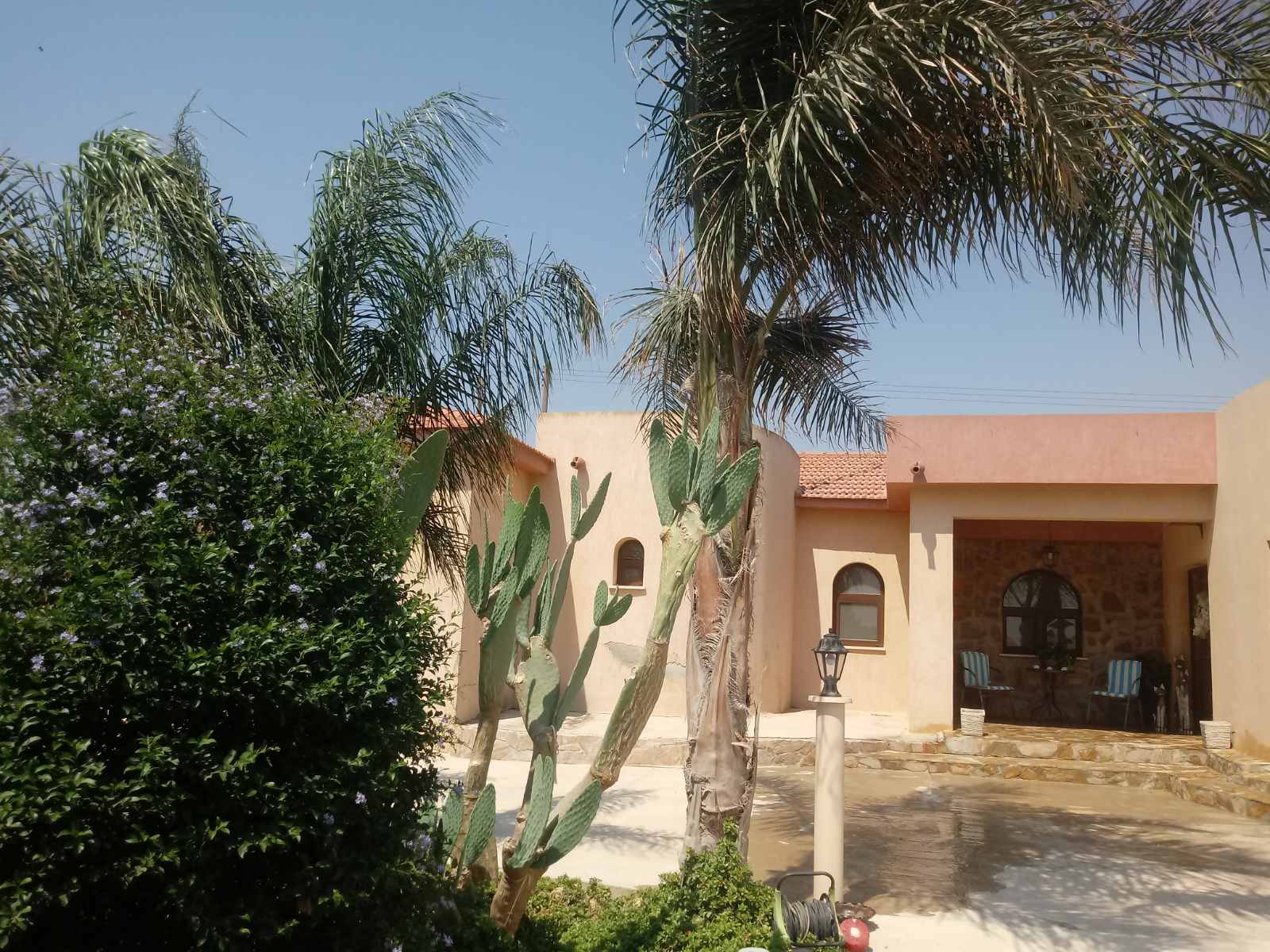 BUNGALOW IN XYLOTIMBOU