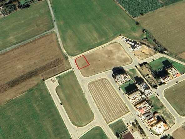 PLOT IN PERVOLIA