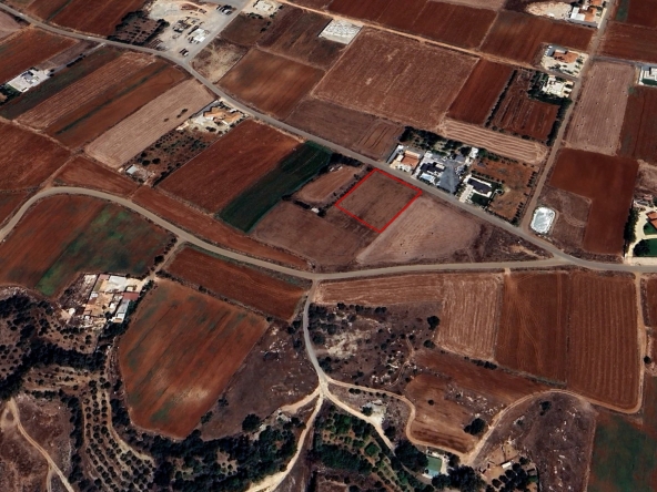 LAND IN XYLOFAGOU