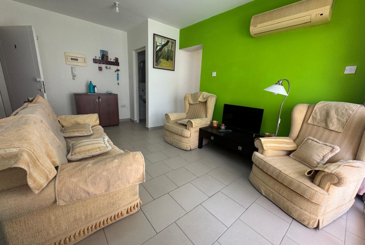 2 BED APT IN PARALIMNI