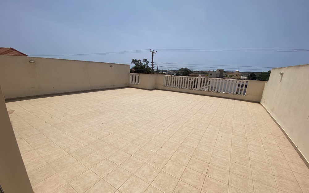 1 1 BED APT XYLOFAGOU 9782 8