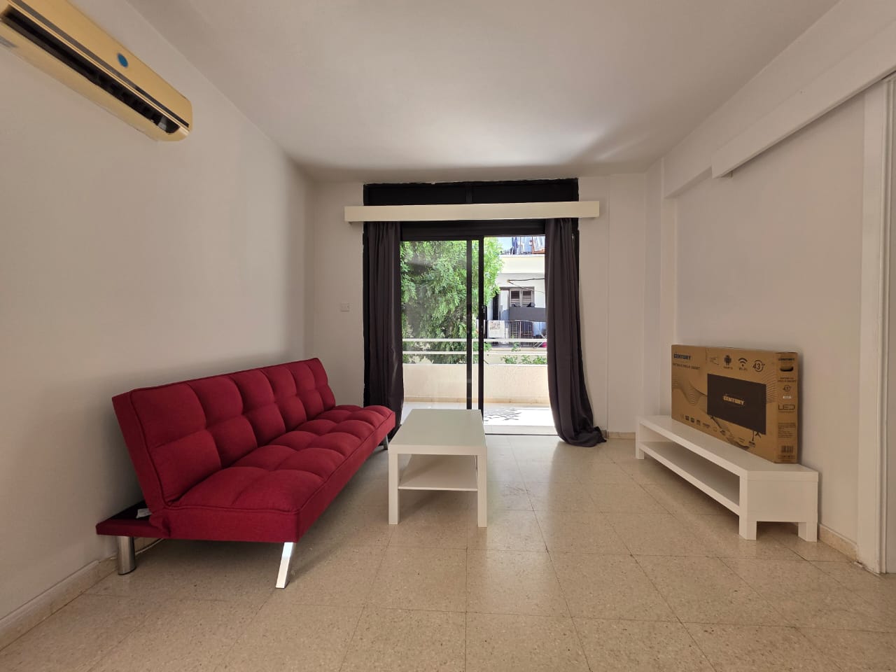 2 bed apt in kapparis for rent