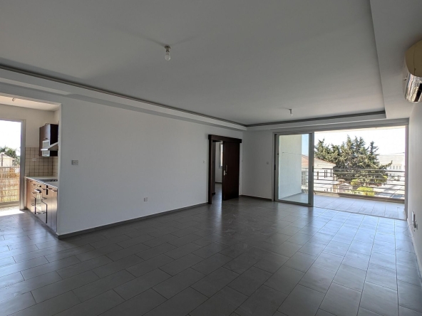 apartment in Meneou
