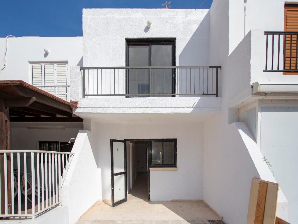 townhouse in Kapparis