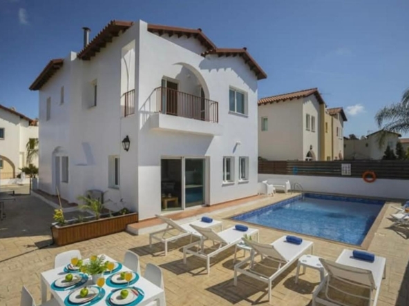 VILLA IN AYIA TRIADA
